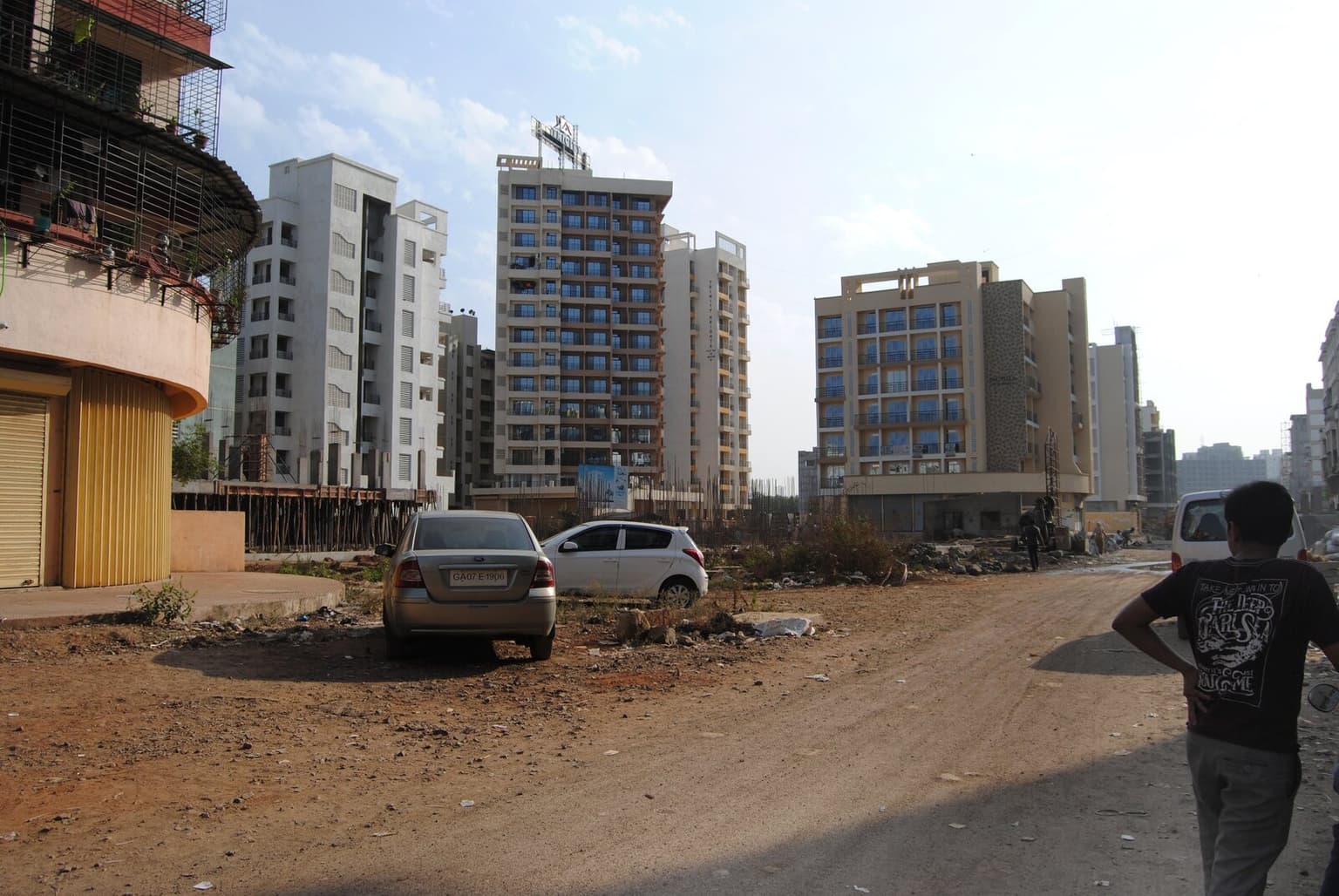 Residential development and street view in Sector 23, Ulwe